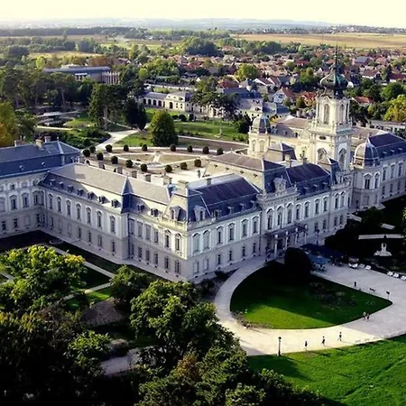 Δωμάτια σε οικογενειακή κατοικία Joe